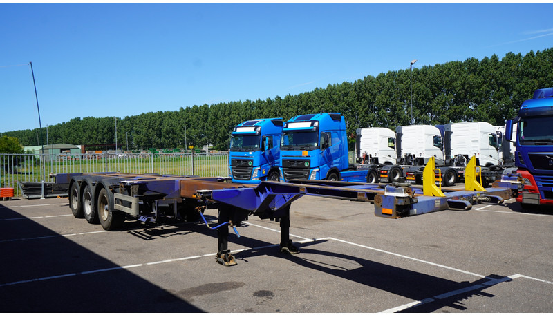 Pacton 3 AXLE CONTAINER TRANSPORT TRAILER EXTENDABLE 45 FT - Puspiekabe noņemamā virsbūve/ Konteineru vedējs: foto 3 Pacton 3 AXLE CONTAINER TRANSPORT TRAILER EXTENDABLE 45 FT - Puspiekabe noņemamā virsbūve/ Konteineru vedējs: foto 3