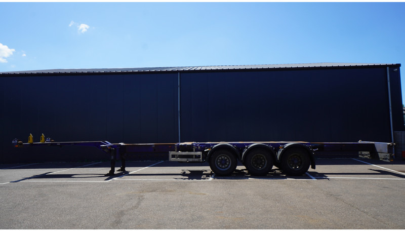 Pacton 3 AXLE CONTAINER TRANSPORT TRAILER EXTENDABLE 45 FT - Puspiekabe noņemamā virsbūve/ Konteineru vedējs: foto 1 Pacton 3 AXLE CONTAINER TRANSPORT TRAILER EXTENDABLE 45 FT - Puspiekabe noņemamā virsbūve/ Konteineru vedējs: foto 1