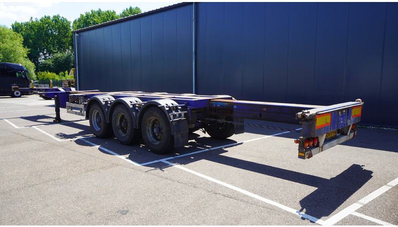 Pacton 3 AXLE MULTI CONTAINER TRANSPORT TRAILER EXTENDABLE 45 FT - Puspiekabe noņemamā virsbūve/ Konteineru vedējs: foto 4 Pacton 3 AXLE MULTI CONTAINER TRANSPORT TRAILER EXTENDABLE 45 FT - Puspiekabe noņemamā virsbūve/ Konteineru vedējs: foto 4