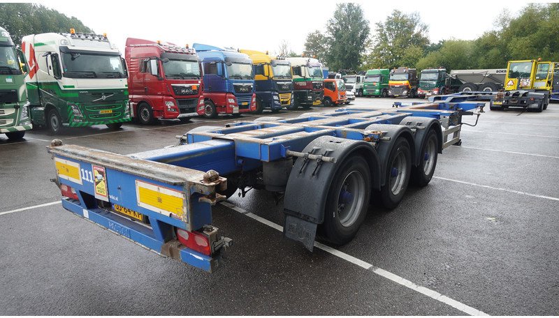 Pacton 3 AXLE MULTI CONTAINER TRANSPORT TRAILER EXTENDABLE 45 FT - Puspiekabe noņemamā virsbūve/ Konteineru vedējs: foto 5 Pacton 3 AXLE MULTI CONTAINER TRANSPORT TRAILER EXTENDABLE 45 FT - Puspiekabe noņemamā virsbūve/ Konteineru vedējs: foto 5