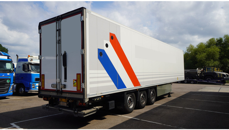 Puspiekabe refrižerators Schmitz Cargobull 3 AXLE FRIGO TRAILER WITH THERMO KING SLX I BI-TEMP: foto 7