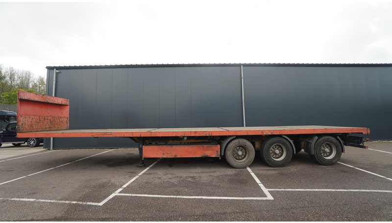 System 3 AXLE FLATBED TRAILER - Bortu puspiekabe/ Platforma: foto 1 System 3 AXLE FLATBED TRAILER - Bortu puspiekabe/ Platforma: foto 1
