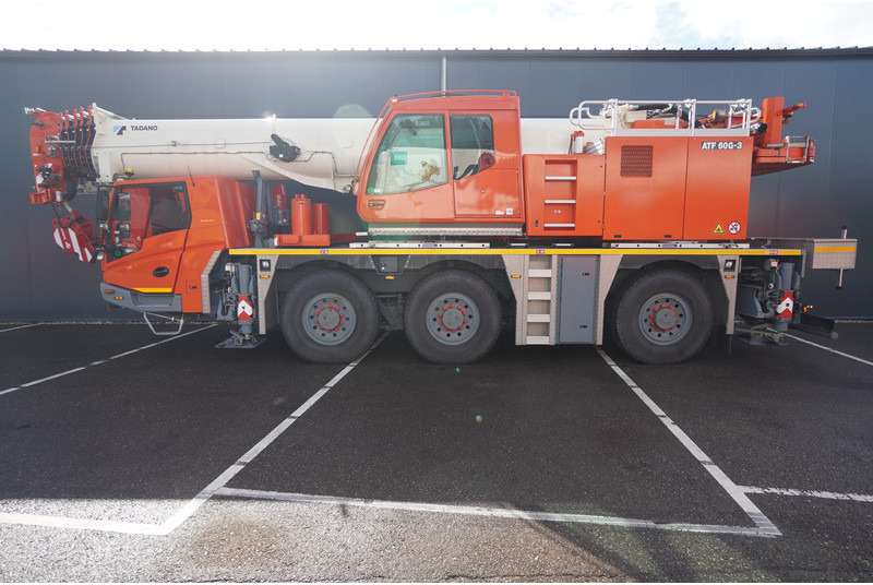 Tadano-Faun ATF60G-3 6X6X6 WITH JIB - Kravas auto ar manipulatoru: foto 1 Tadano-Faun ATF60G-3 6X6X6 WITH JIB - Kravas auto ar manipulatoru: foto 1