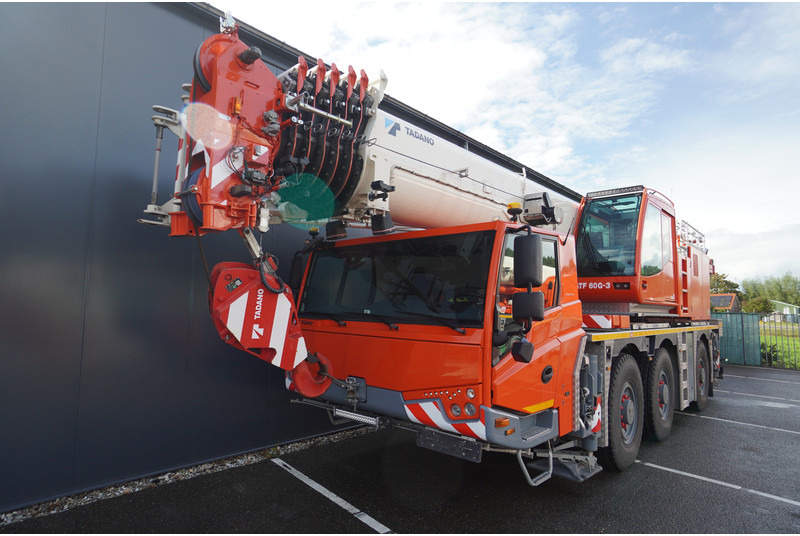 Tadano-Faun ATF60G-3 6X6X6 WITH JIB - Kravas auto ar manipulatoru: foto 2 Tadano-Faun ATF60G-3 6X6X6 WITH JIB - Kravas auto ar manipulatoru: foto 2