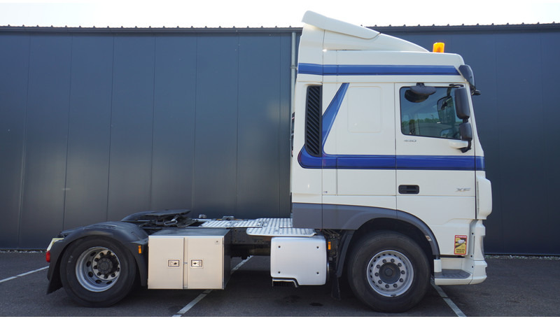 DAF XF 450 EURO 6 909.000KM - Vilcējs: foto 2 DAF XF 450 EURO 6 909.000KM - Vilcējs: foto 2
