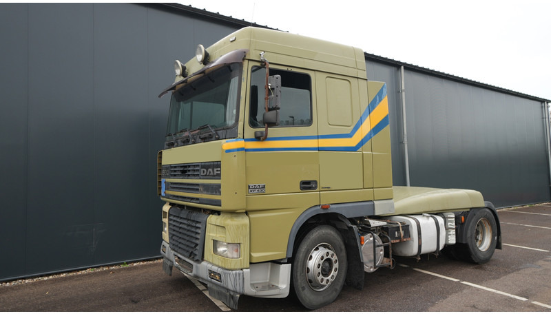 DAF XF 95.430 EURO 3 MANUAL GEARBOX - Vilcējs: foto 3 DAF XF 95.430 EURO 3 MANUAL GEARBOX - Vilcējs: foto 3