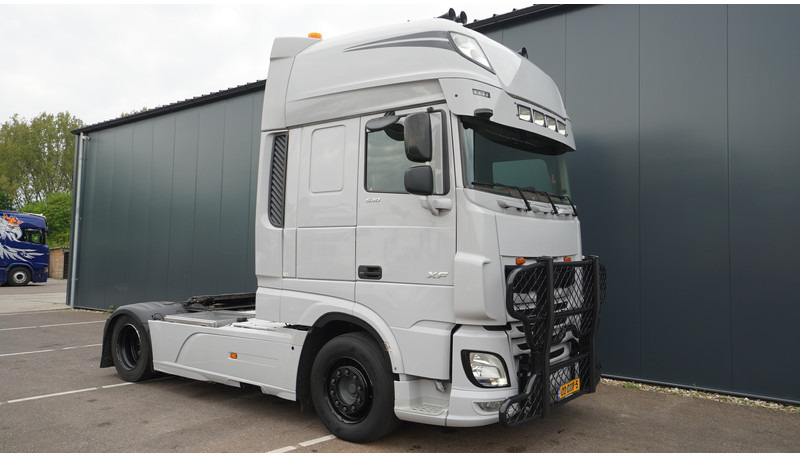 DAF XF530 FT SSC EURO 6 574.000KM INTARDER - Vilcējs: foto 4 DAF XF530 FT SSC EURO 6 574.000KM INTARDER - Vilcējs: foto 4