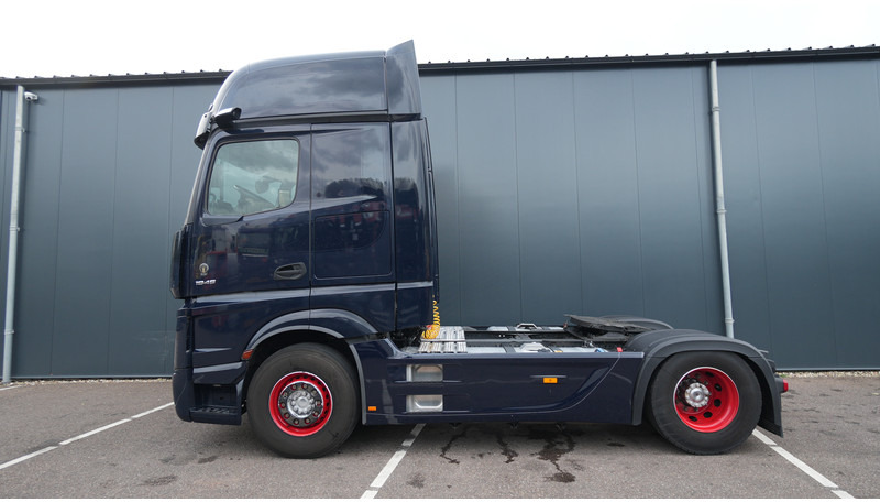 Mercedes-Benz ACTROS 1945 GIGASPACE 684.000KM - Vilcējs: foto 1 Mercedes-Benz ACTROS 1945 GIGASPACE 684.000KM - Vilcējs: foto 1