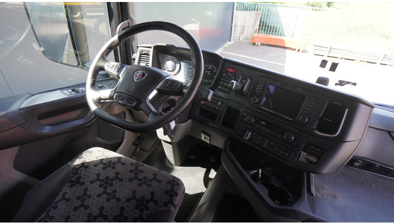Scania R 410 LNG ADR 831.000KM RETARDER - Vilcējs: foto 5 Scania R 410 LNG ADR 831.000KM RETARDER - Vilcējs: foto 5