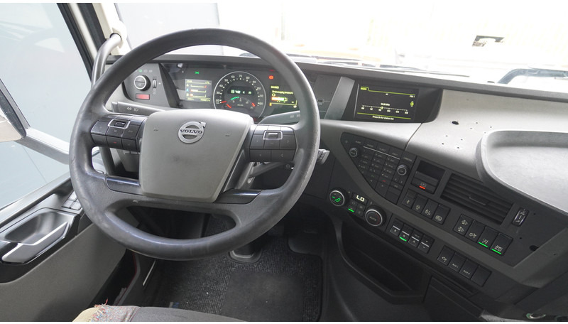 Volvo FH 420 ADR EURO 6 756.000KM - Vilcējs: foto 5 Volvo FH 420 ADR EURO 6 756.000KM - Vilcējs: foto 5