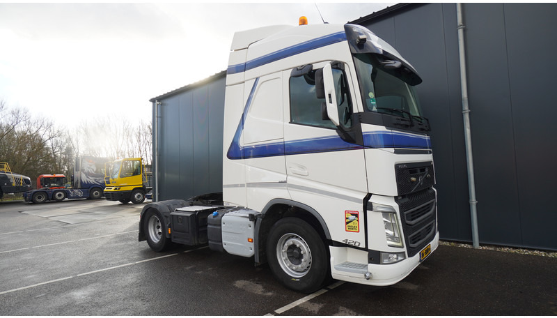 Volvo FH 420 EURO 6 GLOBETROTTER - Vilcējs: foto 4 Volvo FH 420 EURO 6 GLOBETROTTER - Vilcējs: foto 4
