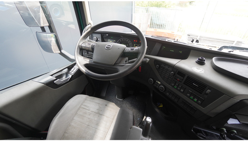 Volvo FH 460 6X2 EURO 6 GLOBETROTTER - Vilcējs: foto 5 Volvo FH 460 6X2 EURO 6 GLOBETROTTER - Vilcējs: foto 5