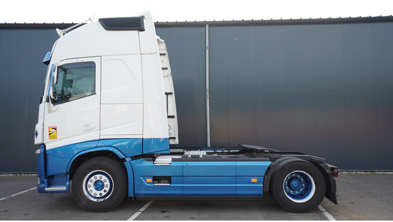 Volvo FH 460 GLOBETROTTER EURO 6 - Vilcējs: foto 1 Volvo FH 460 GLOBETROTTER EURO 6 - Vilcējs: foto 1