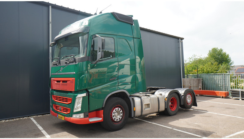 Volvo FH 500 6X2 EURO 6 GLOBETROTTER - Vilcējs: foto 3 Volvo FH 500 6X2 EURO 6 GLOBETROTTER - Vilcējs: foto 3