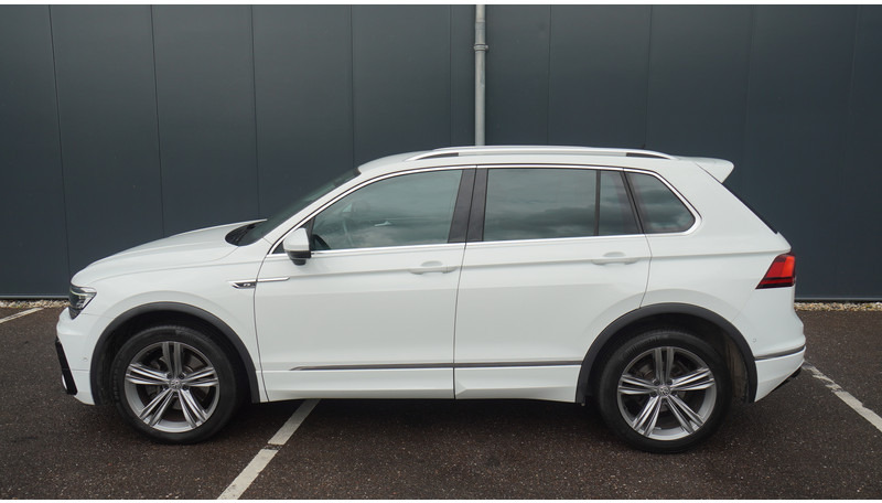 Volkswagen Tiguan 2.0 TDI R LINE 4MOTION - Mikroautobuss, Pasažieru furgons: foto 1 Volkswagen Tiguan 2.0 TDI R LINE 4MOTION - Mikroautobuss, Pasažieru furgons: foto 1