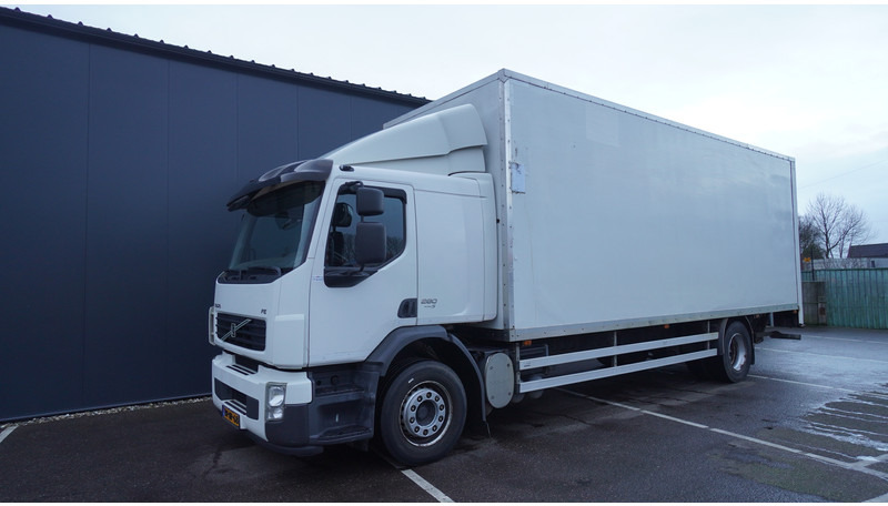 Volvo FE 280 CLOSED BOX 354.000KM MANUAL GEARBOX - Kravas automašīna ar slēgto virsbūvi: foto 3 Volvo FE 280 CLOSED BOX 354.000KM MANUAL GEARBOX - Kravas automašīna ar slēgto virsbūvi: foto 3