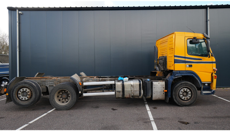 Volvo FM9 340 6X2 CHASSIS EURO 5 480000KM - Šasija kravas automašīna: foto 2 Volvo FM9 340 6X2 CHASSIS EURO 5 480000KM - Šasija kravas automašīna: foto 2