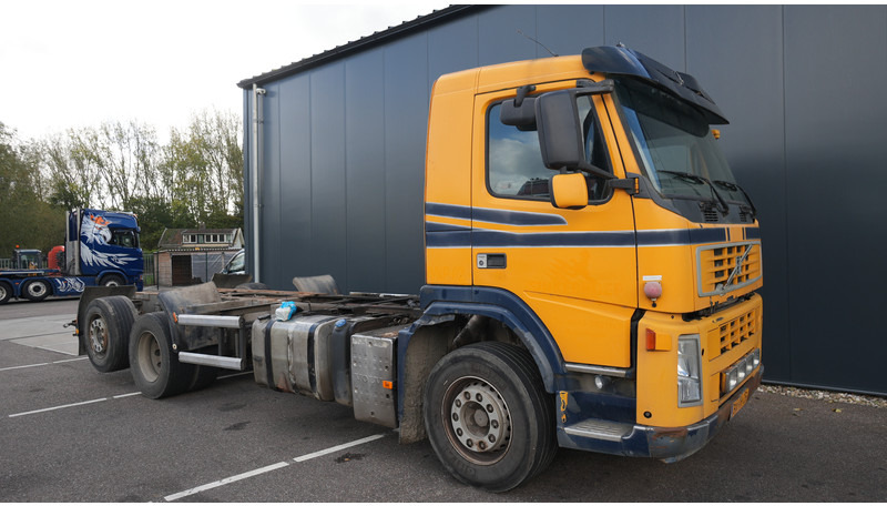 Volvo FM9 340 6X2 CHASSIS EURO 5 480000KM - Šasija kravas automašīna: foto 4 Volvo FM9 340 6X2 CHASSIS EURO 5 480000KM - Šasija kravas automašīna: foto 4