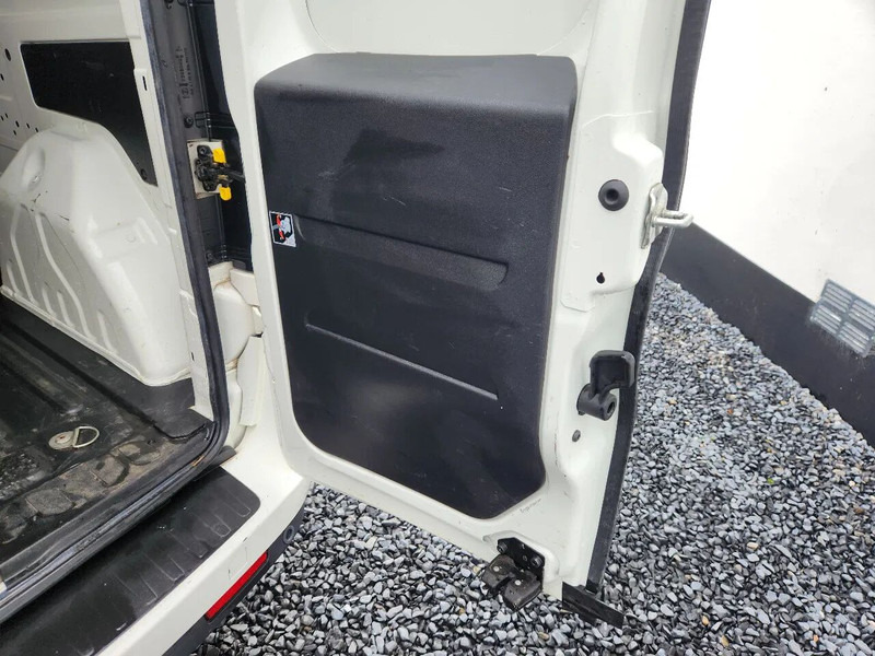 Mazs furgons Fiat Doblò Maxi, 2017, 135000km, Airco, L2H1, Parkingsens: foto 6