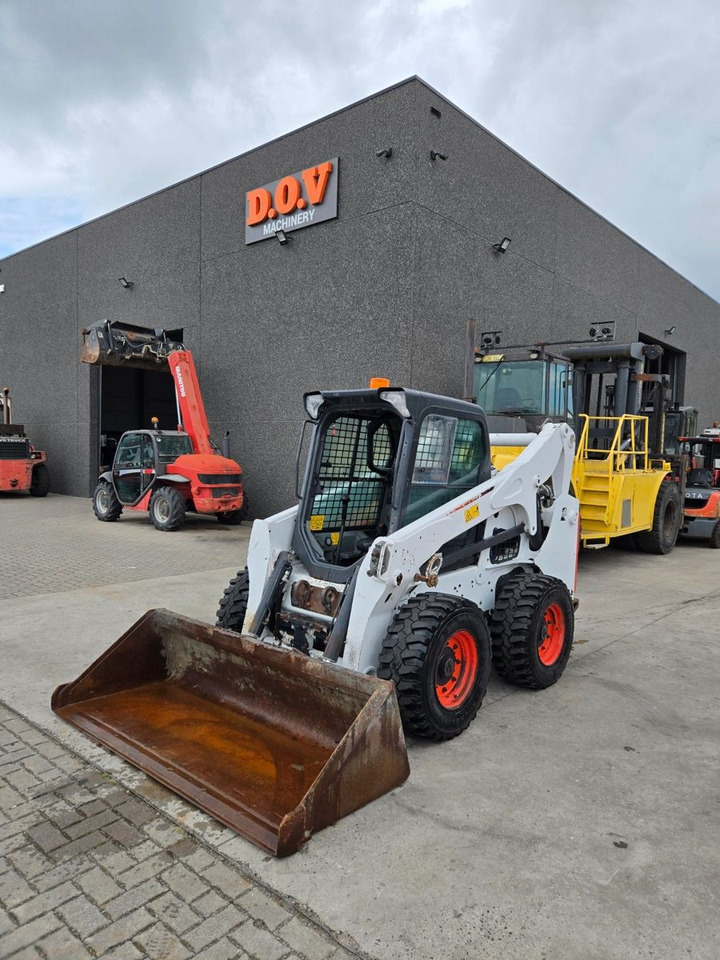Bobcat S 770 - Riteņu iekrāvējs: foto 2 Bobcat S 770 - Riteņu iekrāvējs: foto 2