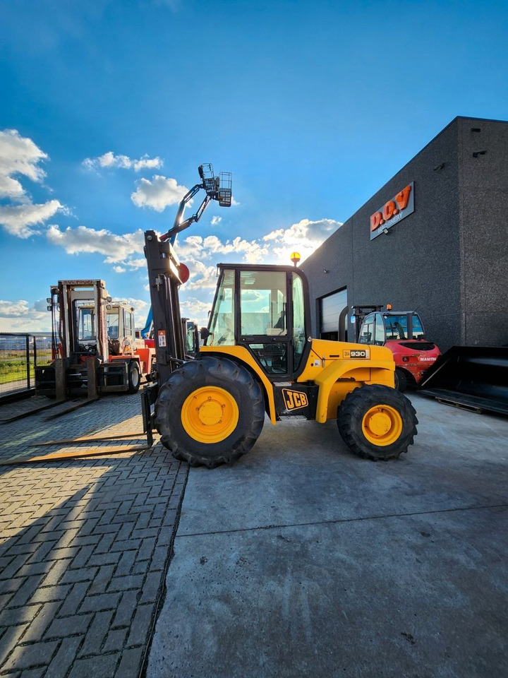 JCB 930 4 x 4 - Dīzeļiekrāvējs: foto 3 JCB 930 4 x 4 - Dīzeļiekrāvējs: foto 3