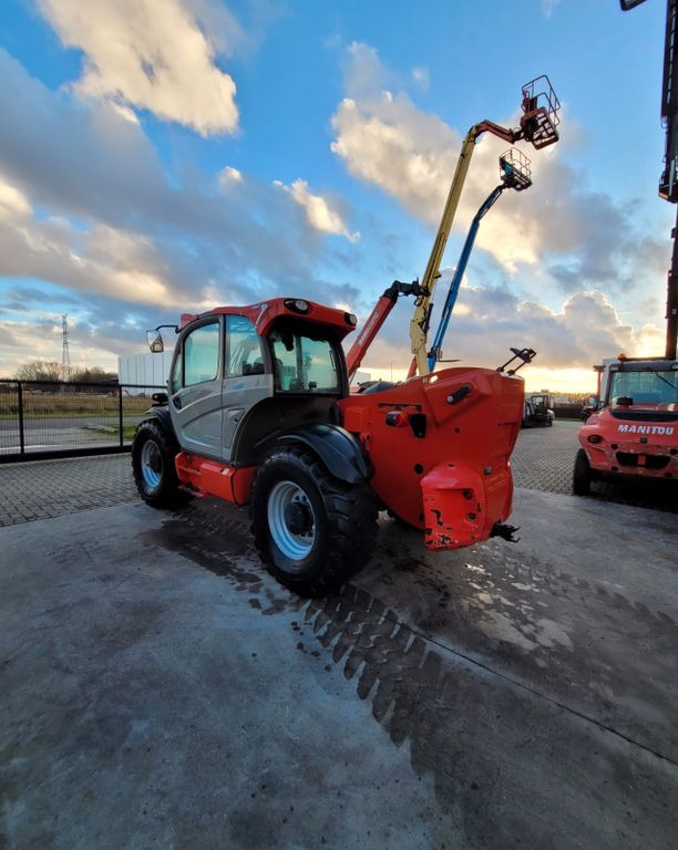 Manitou MLT 960 - Teleskopiskais iekrāvējs: foto 3 Manitou MLT 960 - Teleskopiskais iekrāvējs: foto 3