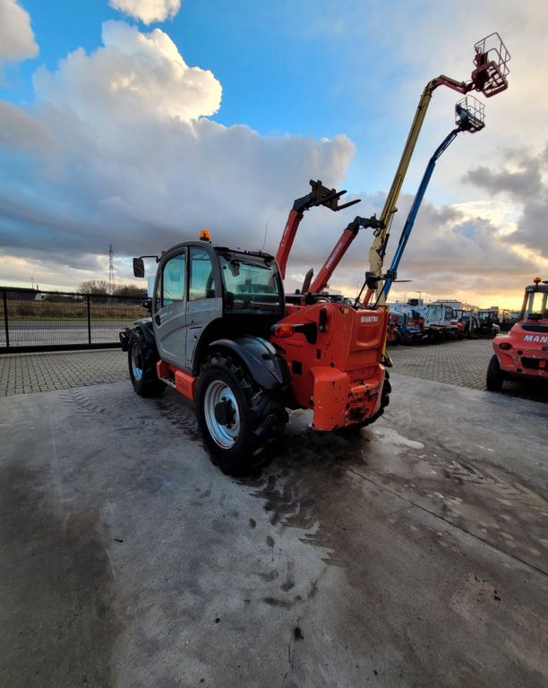 Manitou MT 1135 - Teleskopiskais iekrāvējs: foto 3 Manitou MT 1135 - Teleskopiskais iekrāvējs: foto 3