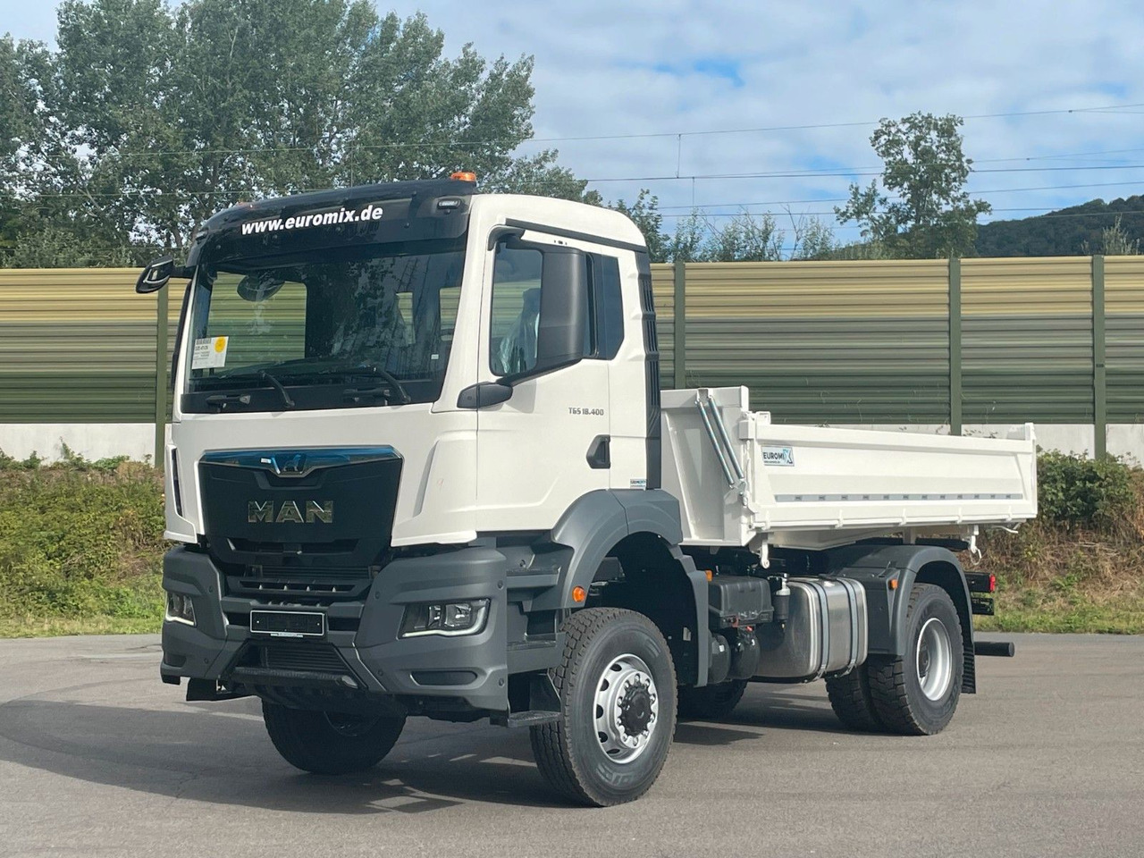 MAN TGS 18.400 TG3 4x4 Euro6e 3-Seiten-Kippe Euromix - Kravas automašīna pašizgāzējs: foto 2 MAN TGS 18.400 TG3 4x4 Euro6e 3-Seiten-Kippe Euromix - Kravas automašīna pašizgāzējs: foto 2