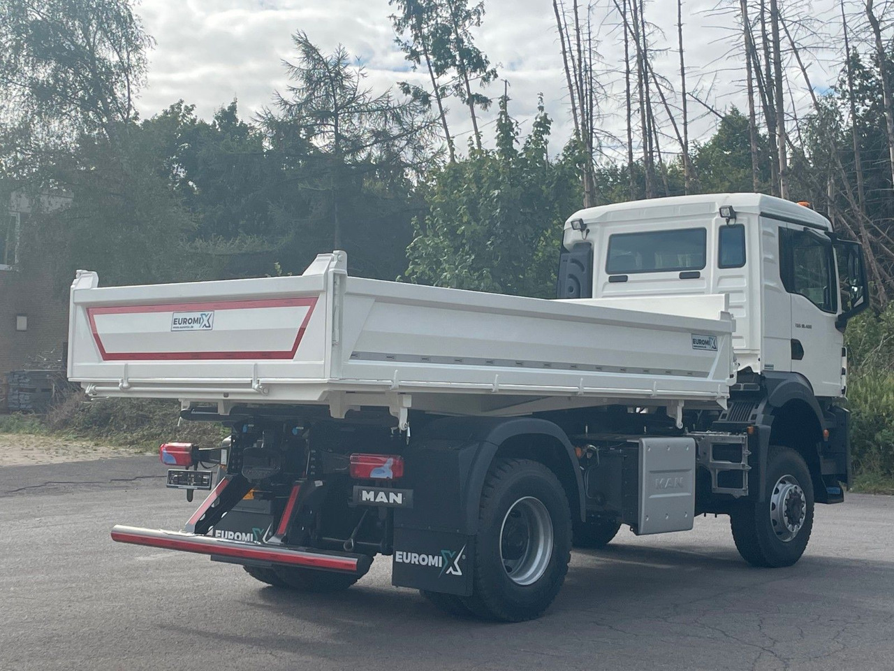 MAN TGS 18.400 TG3 4x4 Euro6e 3-Seiten-Kippe Euromix - Kravas automašīna pašizgāzējs: foto 4 MAN TGS 18.400 TG3 4x4 Euro6e 3-Seiten-Kippe Euromix - Kravas automašīna pašizgāzējs: foto 4