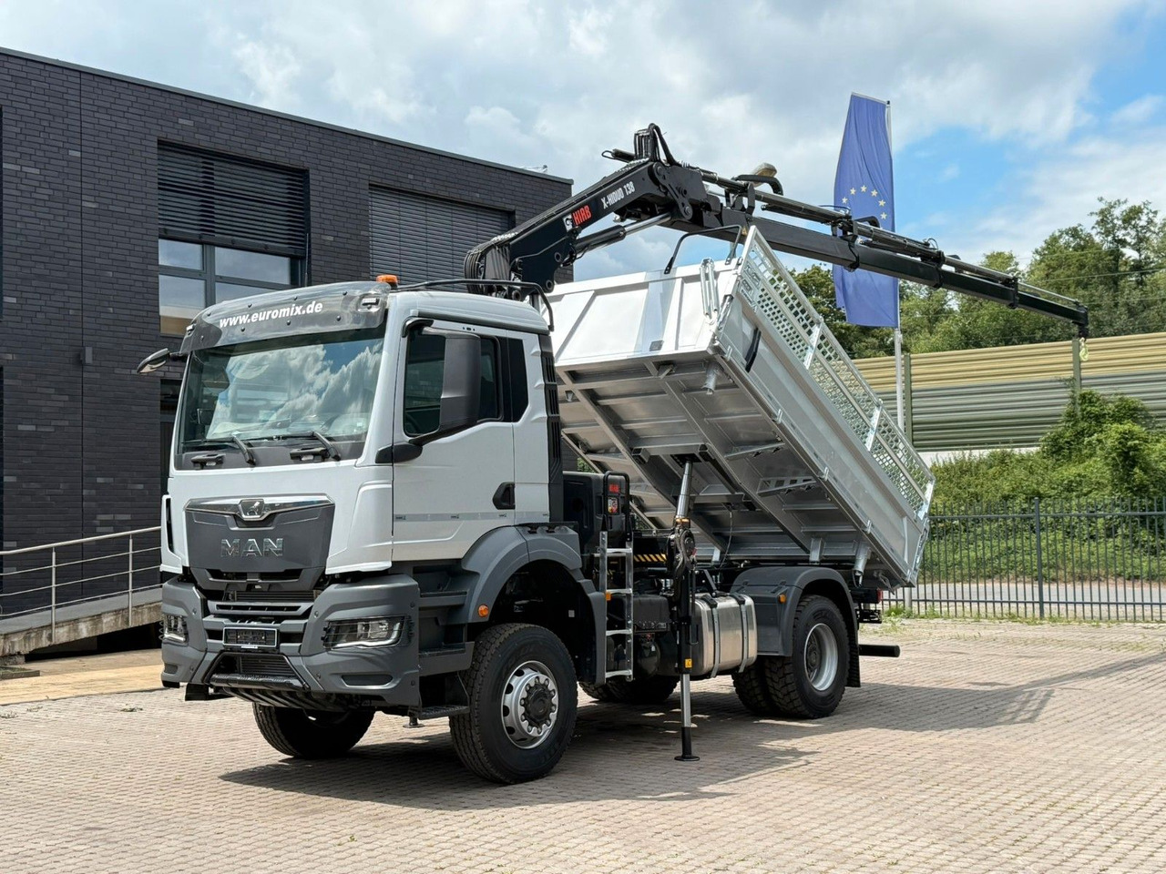 MAN TGS 18.400 TG3 4x4 Euro6e Hiab X-HiDuo 138DS-4 - Kravas automašīna pašizgāzējs, Kravas auto ar manipulatoru: foto 2 MAN TGS 18.400 TG3 4x4 Euro6e Hiab X-HiDuo 138DS-4 - Kravas automašīna pašizgāzējs, Kravas auto ar manipulatoru: foto 2