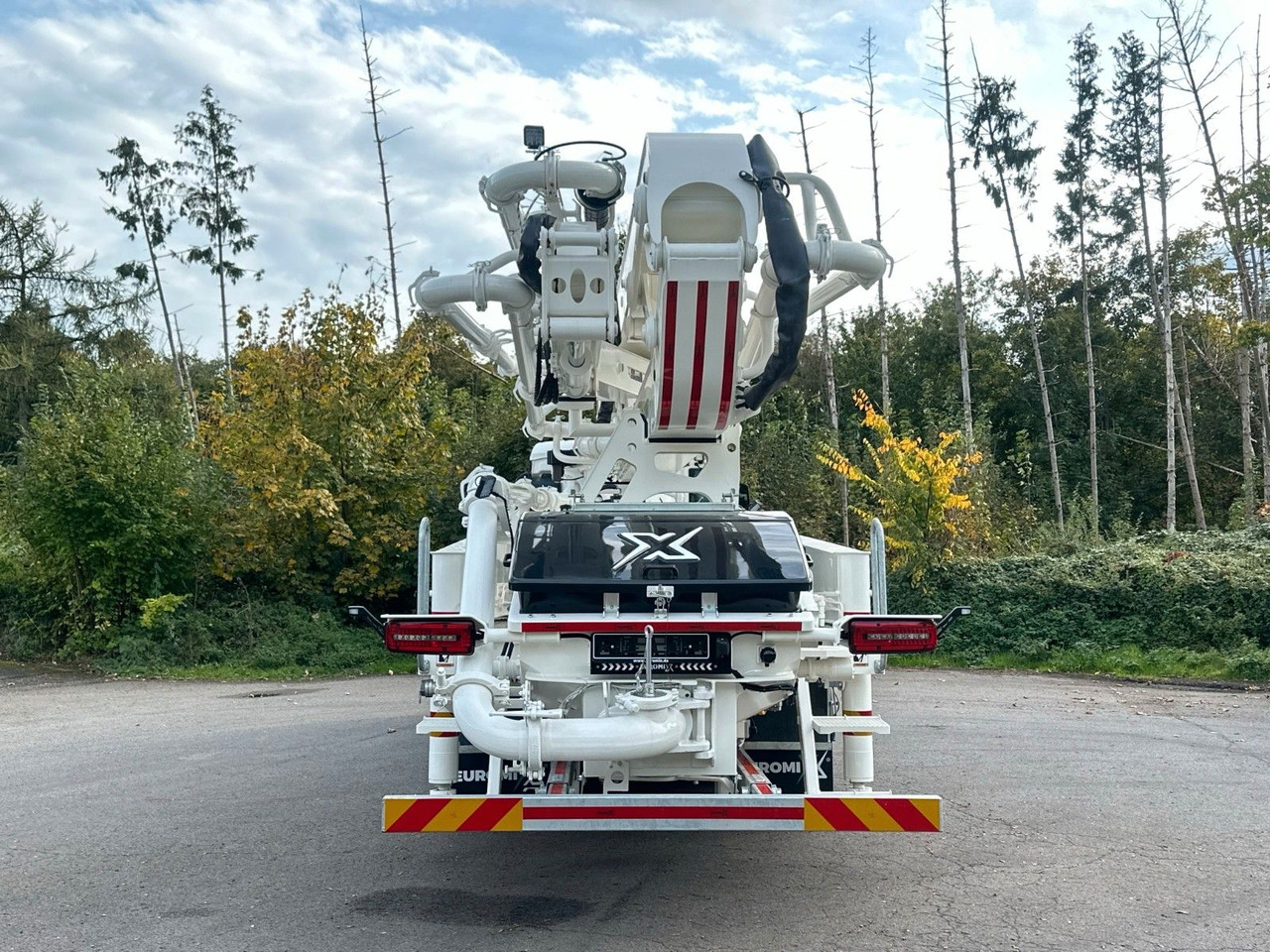 MAN TGS 26.510 6x4 SWAN TSP 38-5 160RZ ( 38m ) - Betona sūknis: foto 5 MAN TGS 26.510 6x4 SWAN TSP 38-5 160RZ ( 38m ) - Betona sūknis: foto 5