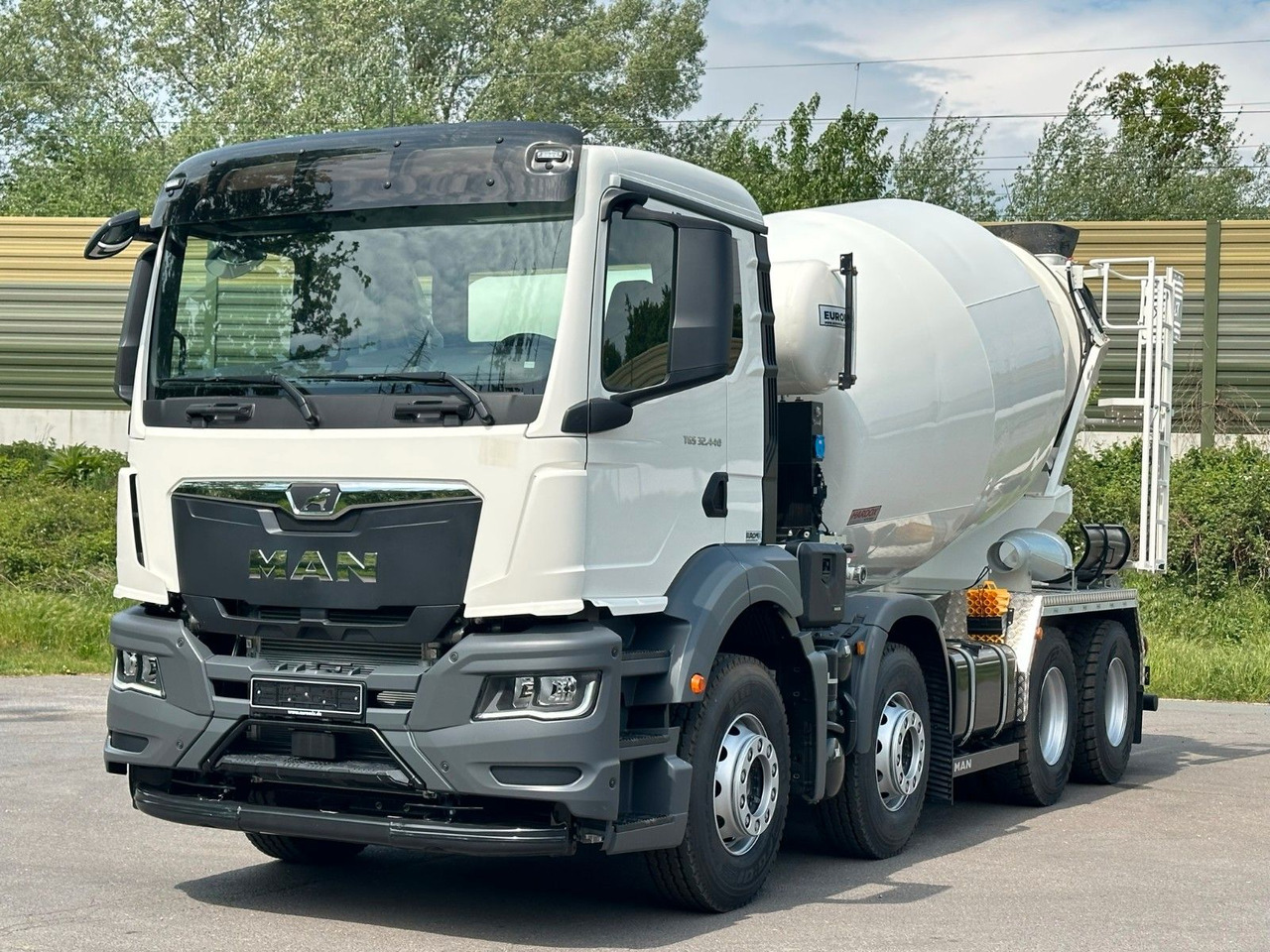 MAN TGS 32.440 8x4 / Euromix MTP EM 9 L - Betonvedējs: foto 2 MAN TGS 32.440 8x4 / Euromix MTP EM 9 L - Betonvedējs: foto 2