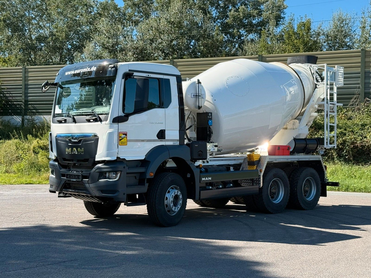 MAN TGS 33.440 / 6X4 Euro6e Euromix MTP EM 7 L - Betonvedējs: foto 2 MAN TGS 33.440 / 6X4 Euro6e Euromix MTP EM 7 L - Betonvedējs: foto 2