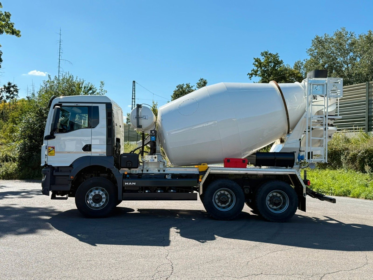 MAN TGS 33.440 / 6X4 Euro6e Euromix MTP EM 7 L - Betonvedējs: foto 4 MAN TGS 33.440 / 6X4 Euro6e Euromix MTP EM 7 L - Betonvedējs: foto 4