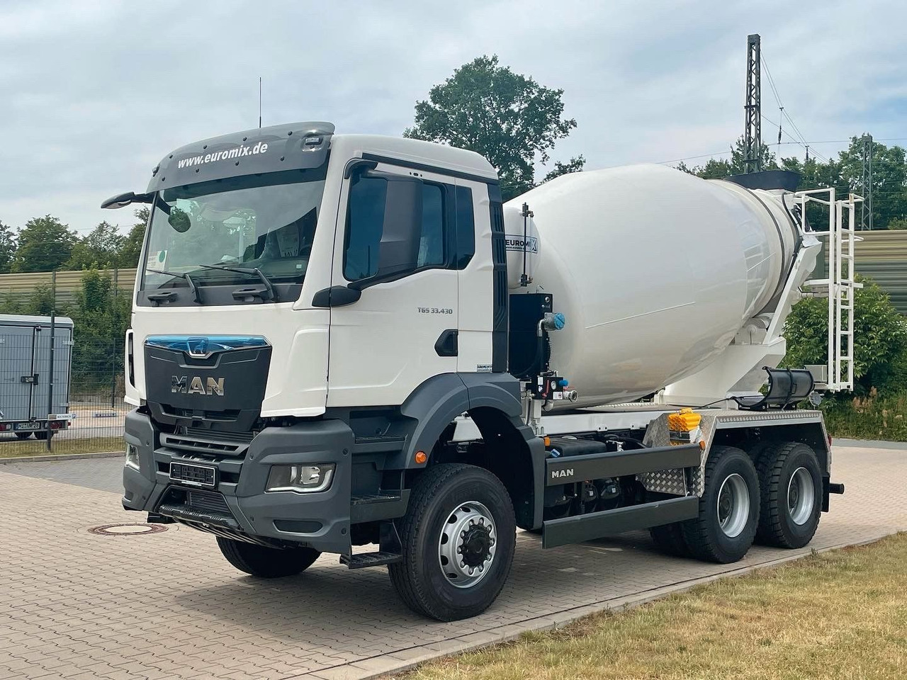 MAN TGS 33.440 / 6X6 Euro6e Euromix MTP EM 7 L - Betonvedējs: foto 2 MAN TGS 33.440 / 6X6 Euro6e Euromix MTP EM 7 L - Betonvedējs: foto 2