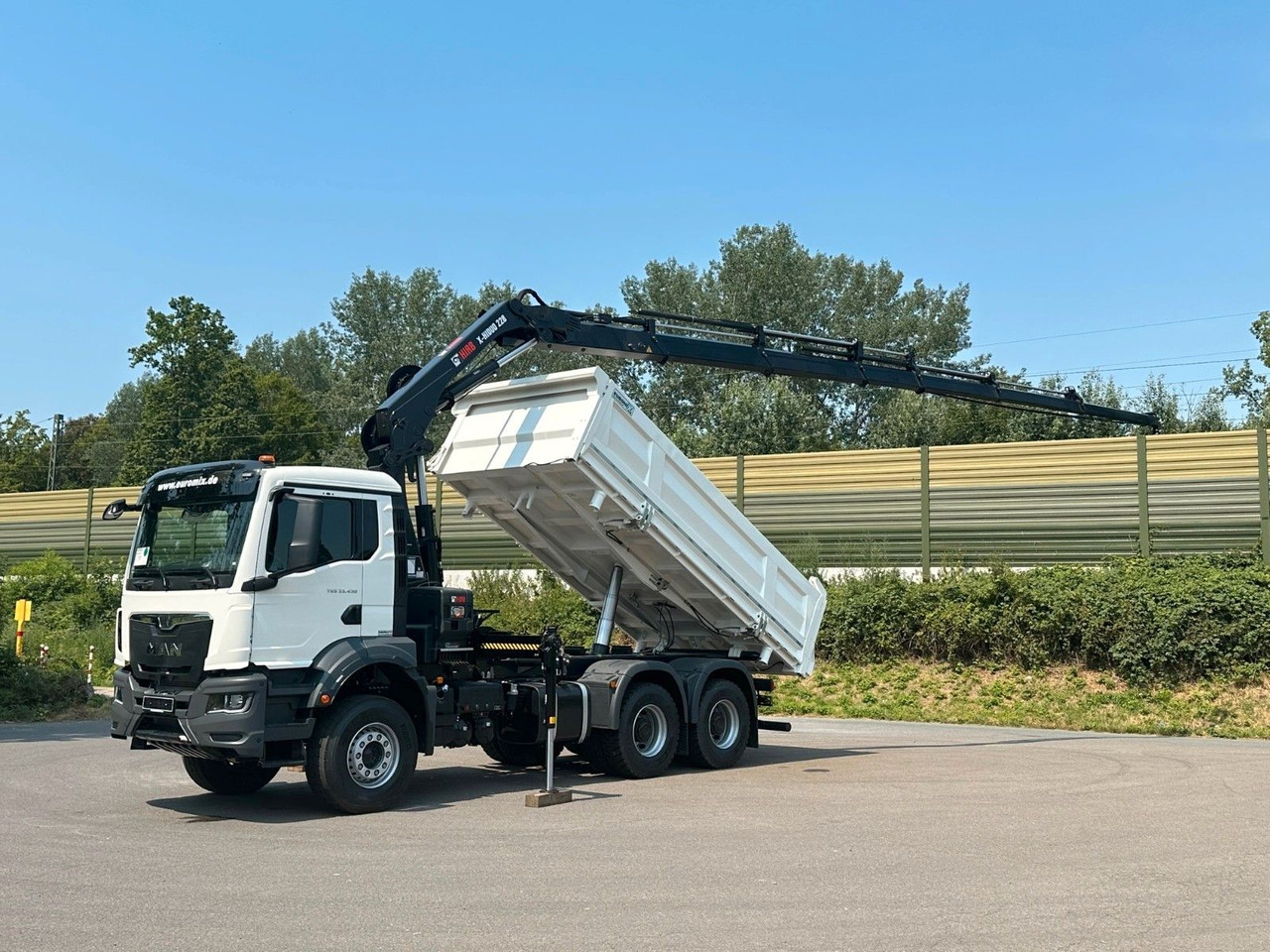 MAN TGS 33.440 6x4 /3-Seiten- Kipper / HIAB 228-6 - Kravas automašīna pašizgāzējs, Kravas auto ar manipulatoru: foto 2 MAN TGS 33.440 6x4 /3-Seiten- Kipper / HIAB 228-6 - Kravas automašīna pašizgāzējs, Kravas auto ar manipulatoru: foto 2