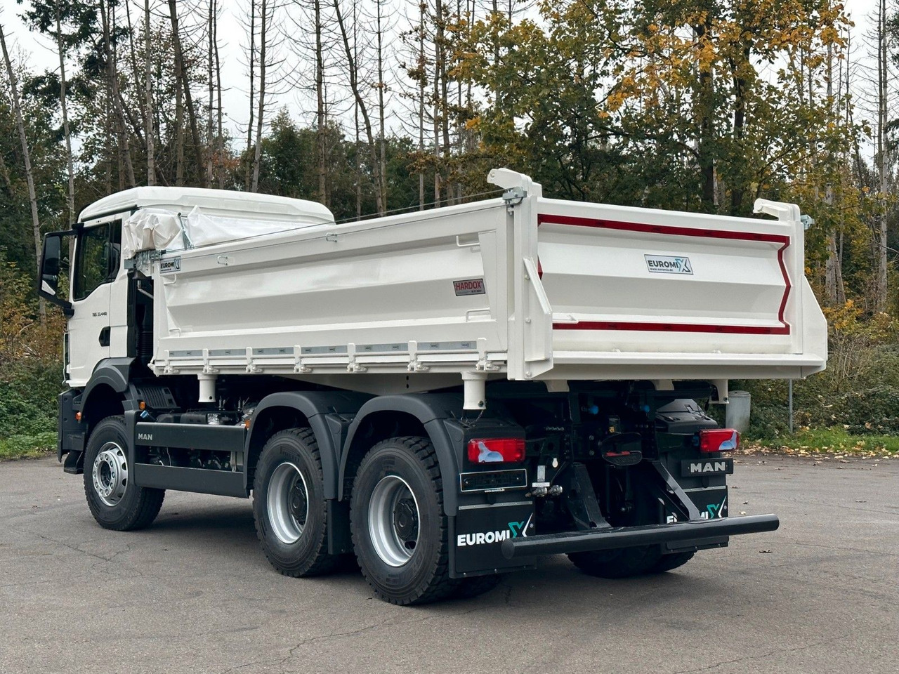 MAN TGS 33.440 6x4 /Euro6 3-Seiten-Kipper EuromixMTP - Kravas automašīna pašizgāzējs: foto 4 MAN TGS 33.440 6x4 /Euro6 3-Seiten-Kipper EuromixMTP - Kravas automašīna pašizgāzējs: foto 4