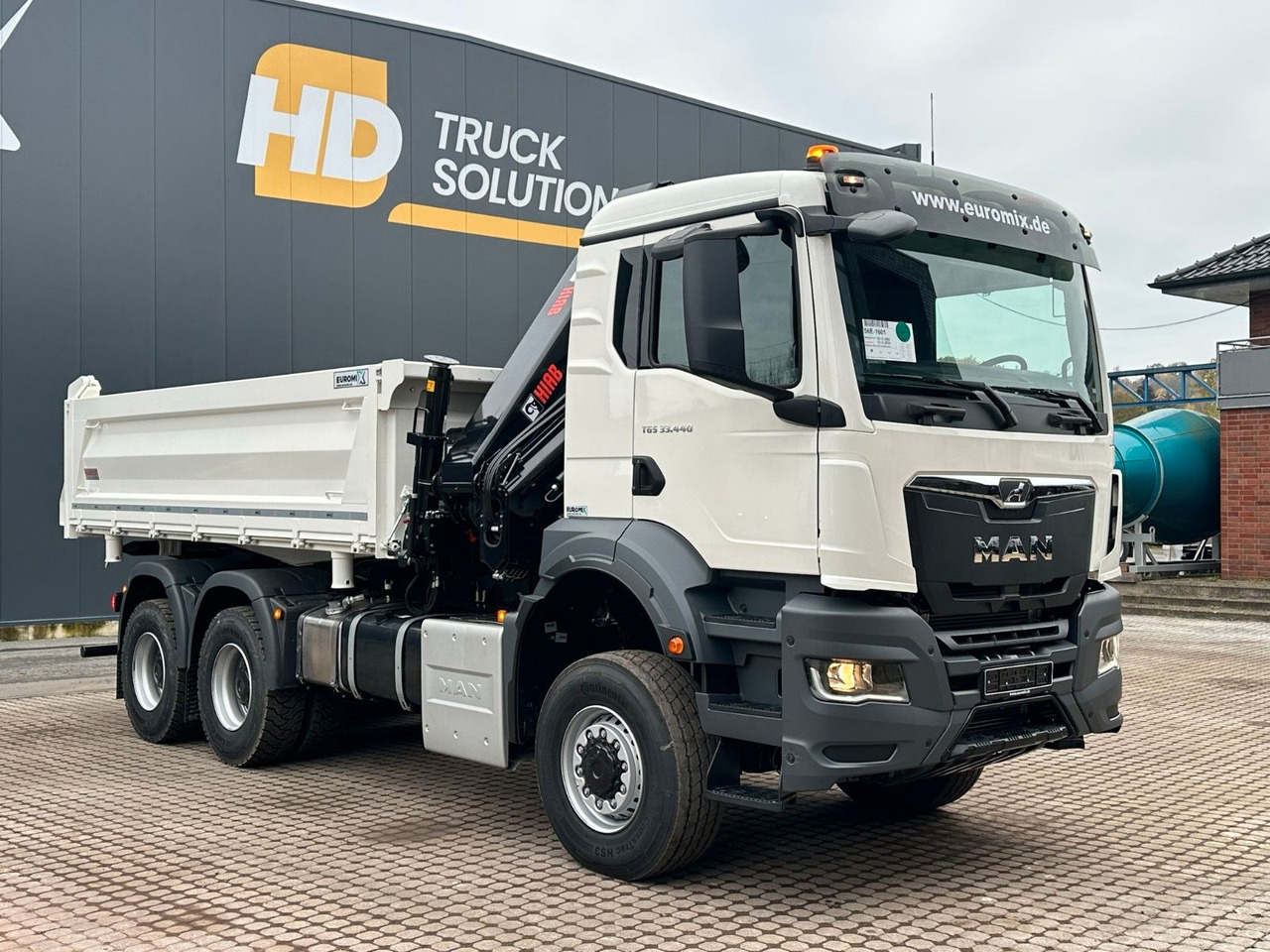 MAN TGS 33.440 6x6 /3-Seiten- Kipper / Kran HIAB 302 līzingu MAN TGS 33.440 6x6 /3-Seiten- Kipper / Kran HIAB 302: foto 8