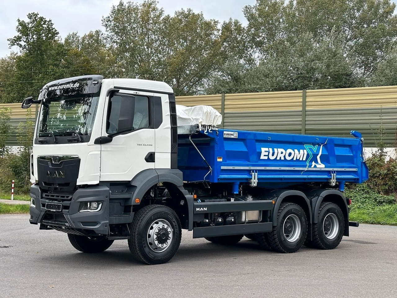 Kravas automašīna pašizgāzējs MAN TGS 33.440 6x6 /Euro6 3-Seiten-Kipper EuromixMTP: foto 12