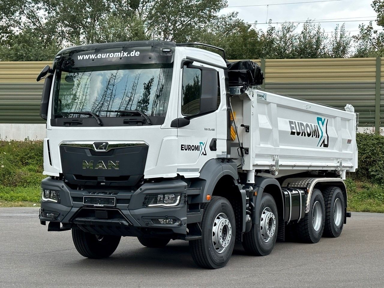 MAN TGS 35.480 8x4 EuromixMTP 3-Seiten-Kipper - Kravas automašīna pašizgāzējs: foto 1 MAN TGS 35.480 8x4 EuromixMTP 3-Seiten-Kipper - Kravas automašīna pašizgāzējs: foto 1