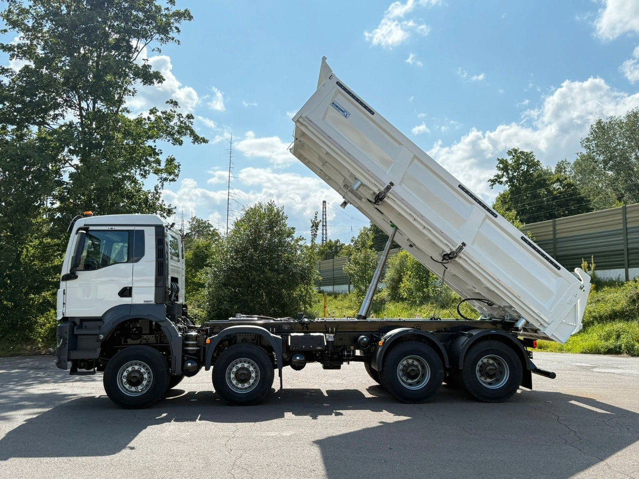 Kravas automašīna pašizgāzējs MAN TGS 35.480 8x8 EuromixMTP 3-Seiten-Kipper: foto 11