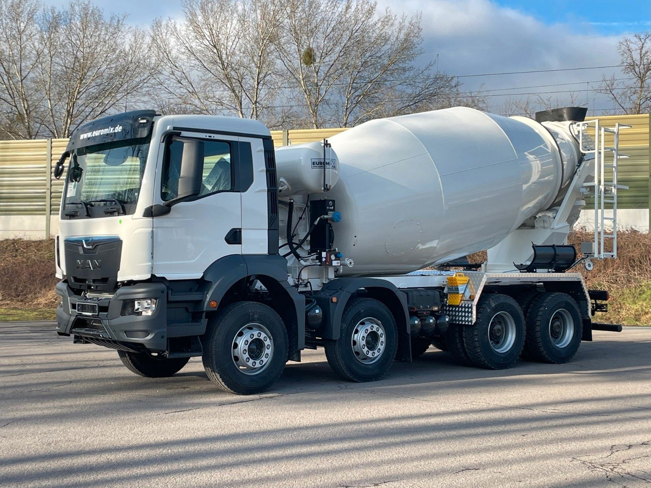 MAN TGS 41.400 8x4 / EuromixMTP EM 10m³ R/ EURO 5 - Betonvedējs: foto 4 MAN TGS 41.400 8x4 / EuromixMTP EM 10m³ R/ EURO 5 - Betonvedējs: foto 4