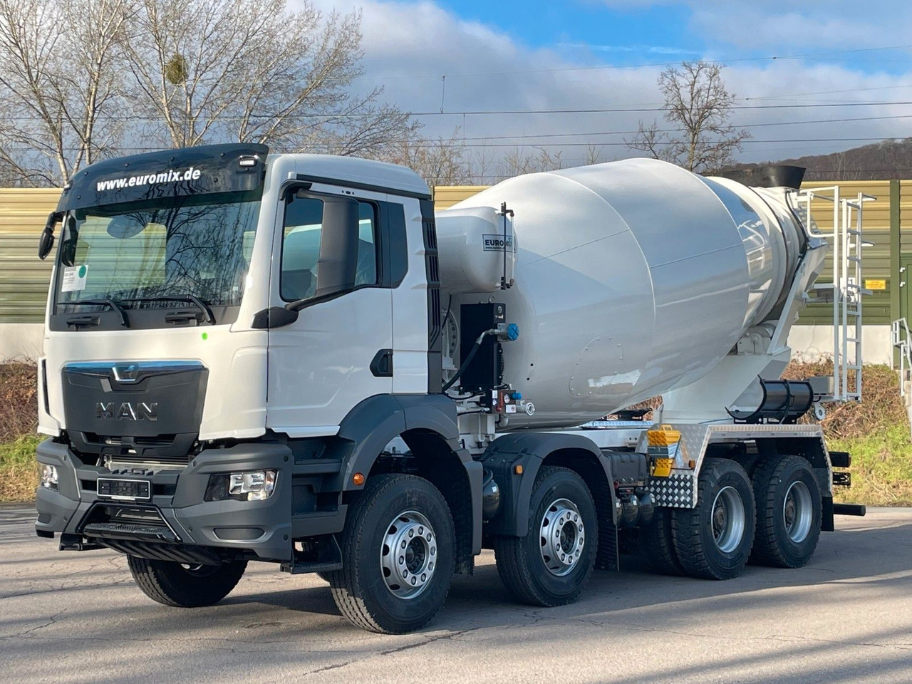 MAN TGS 41.400 8x4 / EuromixMTP EM 12m³ R / EURO 2 - Betonvedējs: foto 1 MAN TGS 41.400 8x4 / EuromixMTP EM 12m³ R / EURO 2 - Betonvedējs: foto 1