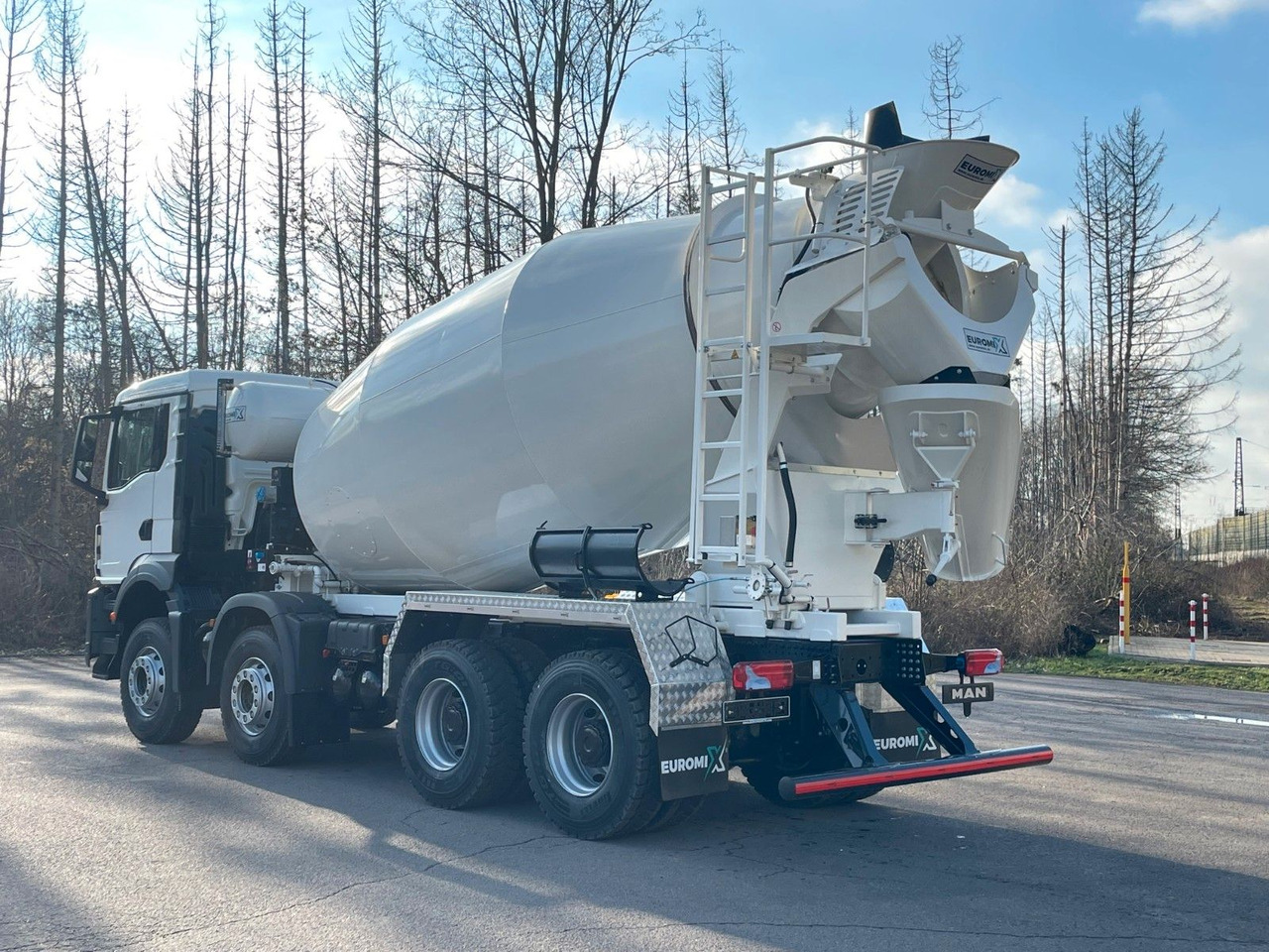 MAN TGS 41.400 8x4 / EuromixMTP EM 12m³ R / EURO 2 - Betonvedējs: foto 5 MAN TGS 41.400 8x4 / EuromixMTP EM 12m³ R / EURO 2 - Betonvedējs: foto 5