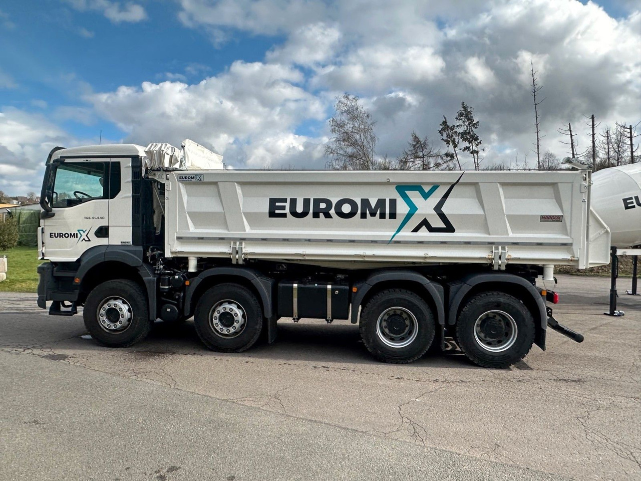 MAN TGS 41.440 8x4 WECHSELSYSTEM KIPPER+MISCHER līzingu MAN TGS 41.440 8x4 WECHSELSYSTEM KIPPER+MISCHER: foto 18