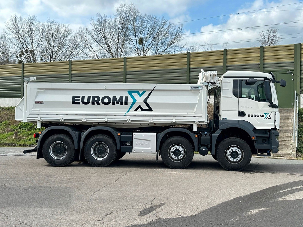 MAN TGS 41.440 8x4 WECHSELSYSTEM KIPPER+MISCHER līzingu MAN TGS 41.440 8x4 WECHSELSYSTEM KIPPER+MISCHER: foto 15