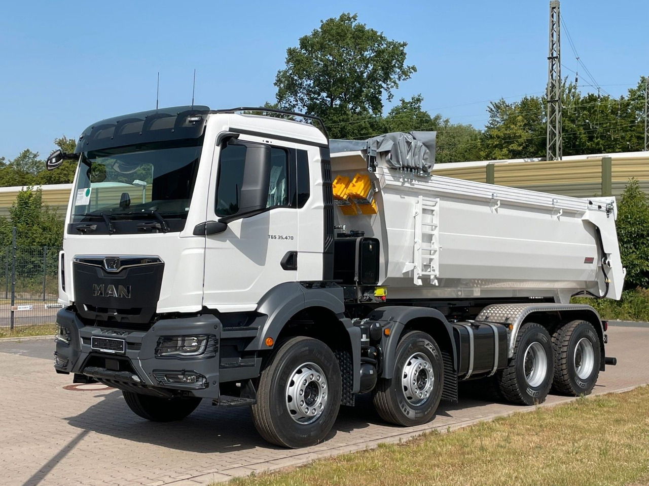 MAN TGS 41.480 8x4 /EuromixMTP /Hydraulische Klapp - Kravas automašīna pašizgāzējs: foto 2 MAN TGS 41.480 8x4 /EuromixMTP /Hydraulische Klapp - Kravas automašīna pašizgāzējs: foto 2