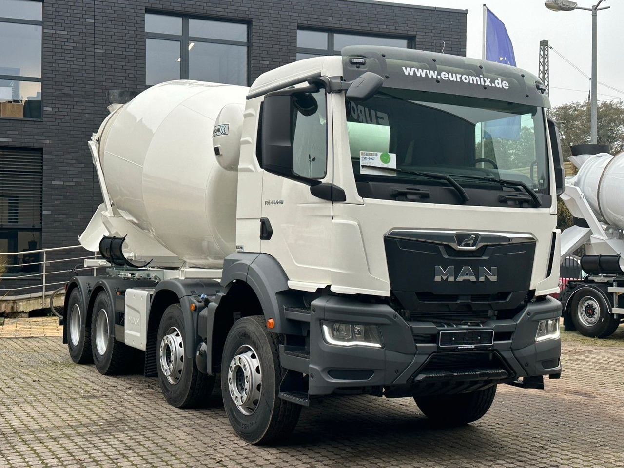 MAN TGS 41.480 8x4 WECHSELSYSTEM KIPPER+MISCHER - Kravas automašīna pašizgāzējs: foto 4 MAN TGS 41.480 8x4 WECHSELSYSTEM KIPPER+MISCHER - Kravas automašīna pašizgāzējs: foto 4