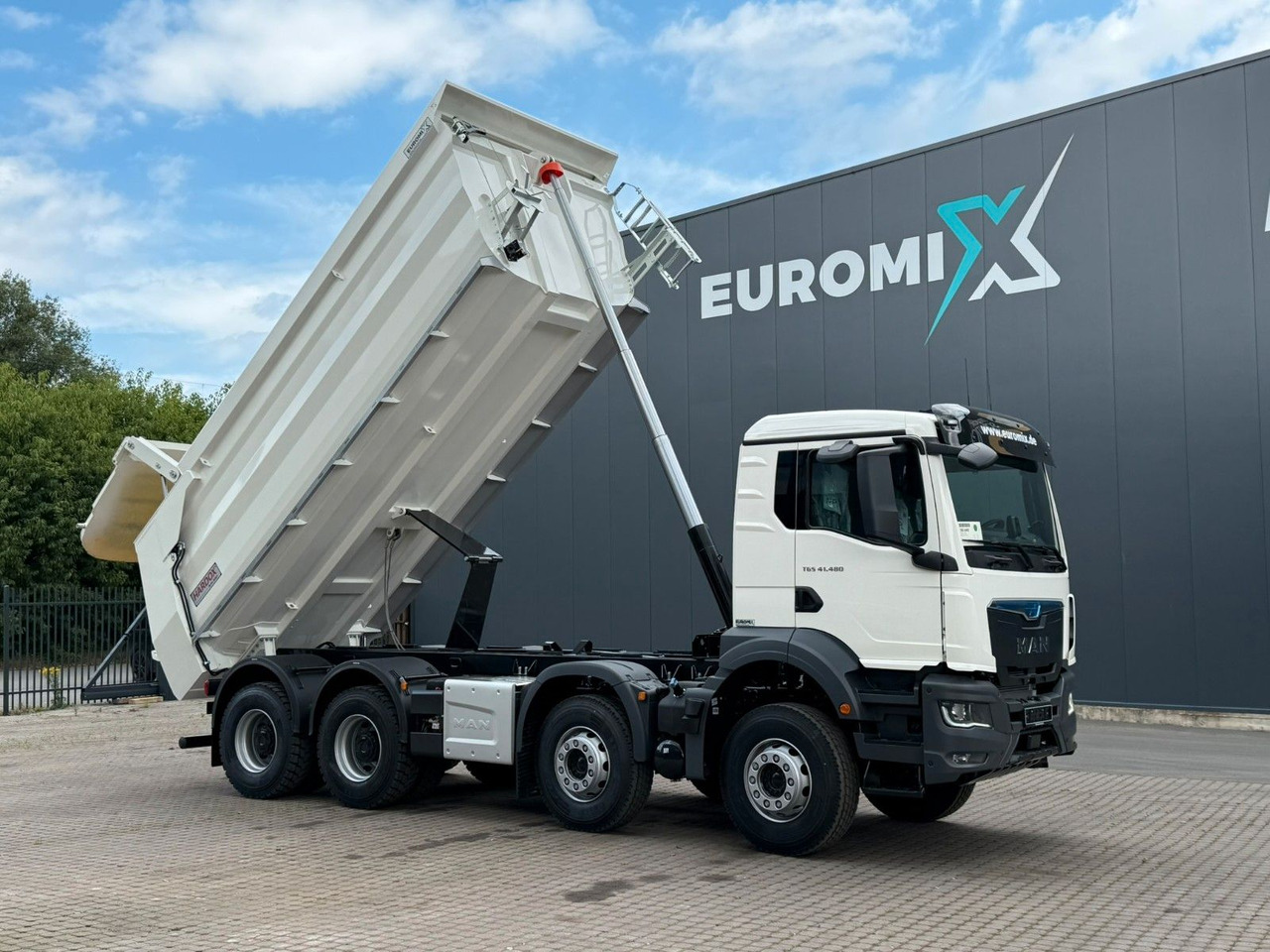MAN TGS 41.480 BB 8X4 Euromix Mulden Kipper HARDOX - Kravas automašīna pašizgāzējs: foto 1 MAN TGS 41.480 BB 8X4 Euromix Mulden Kipper HARDOX - Kravas automašīna pašizgāzējs: foto 1