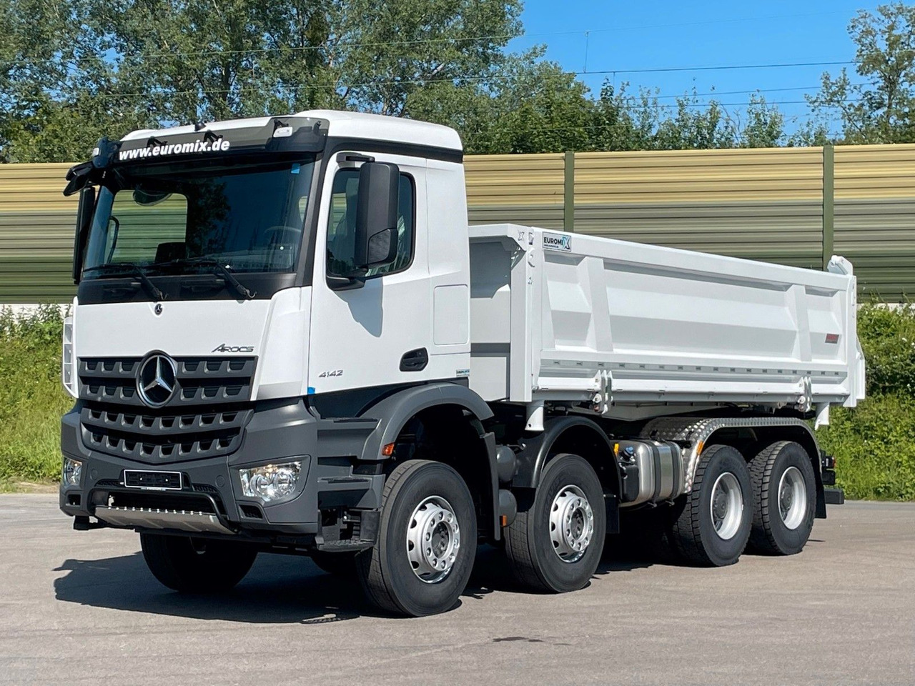 Mercedes-Benz 4145 8X4 Euromix EMT 3-Seiten-Kipper - Kravas automašīna pašizgāzējs: foto 1 Mercedes-Benz 4145 8X4 Euromix EMT 3-Seiten-Kipper - Kravas automašīna pašizgāzējs: foto 1